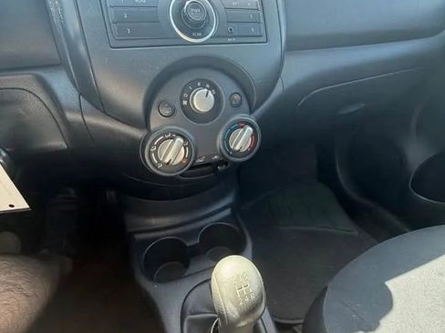 Used 2013 Nissan Versa S FWD image 9