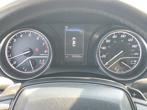 Used 2024 Toyota Camry SE FWD image 18