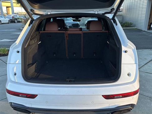 Used 2025 Audi Q5 2.0T Premium image 17