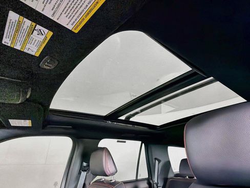 Used 2021 Ford Expedition Limited AWD/4WD image 5