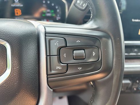 Used 2025 GMC Sierra 1500 SLT AWD/4WD image 21