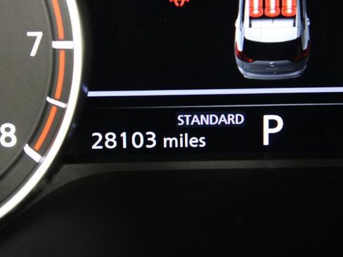 Certified 2025 Nissan Rogue SV image 29