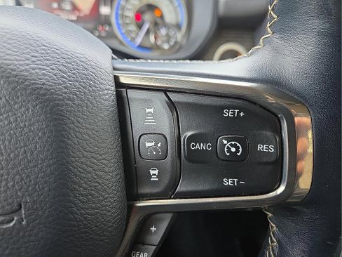 Used 2020 RAM 1500 Limited image 18