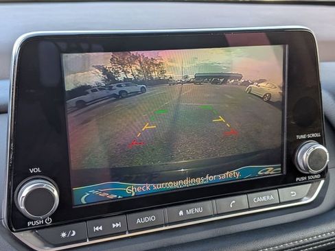 Used 2023 Nissan Rogue SV image 26