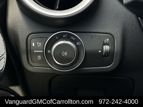 Used 2024 Alfa Romeo Stelvio Veloce image 25