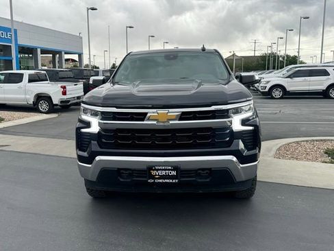 Used 2022 Chevrolet Silverado 1500 LT AWD/4WD image 29