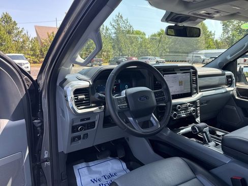 Used 2025 Ford F150 Lariat w/ Equipment Group 502A High AWD/4WD image 5