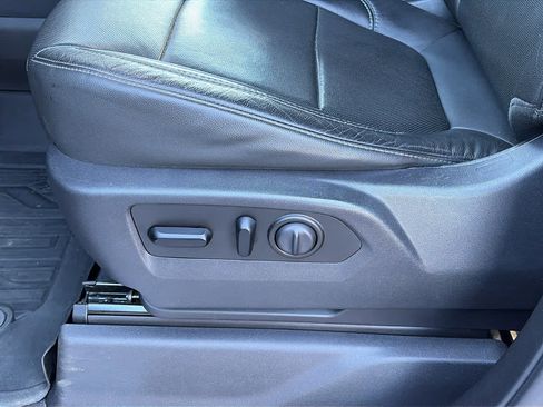 Used 2019 GMC Sierra 1500 SLT w/ SLT Premium Plus Package image 9