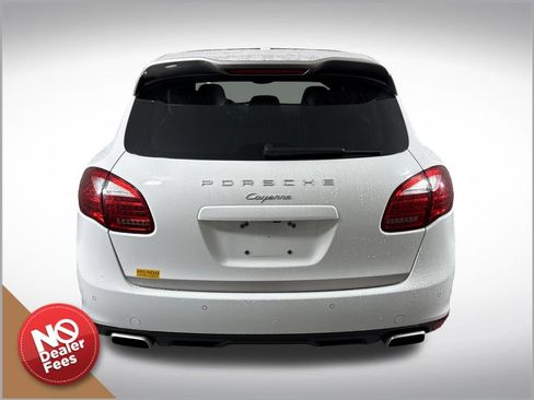 Used 2014 Porsche Cayenne Platinum Edition AWD/4WD image 4