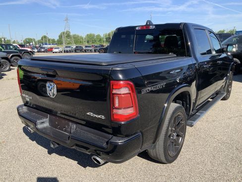 Used 2022 RAM 1500 Laramie AWD/4WD image 12
