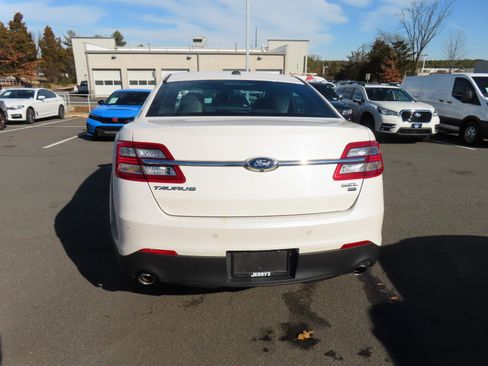 Used 2015 Ford Taurus SEL w/ Equipment Group 201A image 5