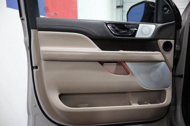 Used 2022 Lincoln Navigator L Reserve RWD image 34