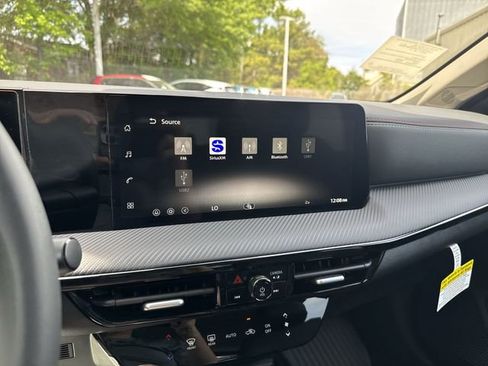 New 2026 Nissan Kicks SR FWD image 19