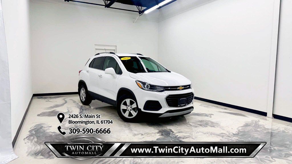 Used 2020 Chevrolet Trax LT w/ LT Convenience Package FWD image 1