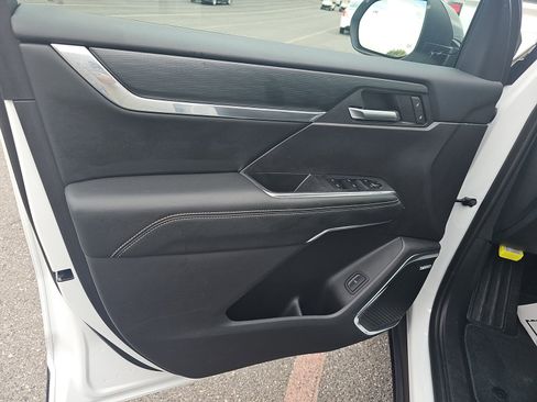 Certified 2025 GMC Acadia Elevation image 16