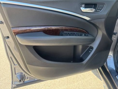 Used 2020 Acura MDX SH-AWD image 9