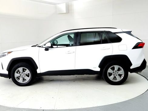 Certified 2024 Toyota RAV4 XLE w/ Convenience Package AWD/4WD image 3