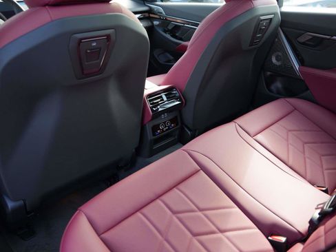 New 2026 BMW 550e xDrive 550e xDrive AWD image 10