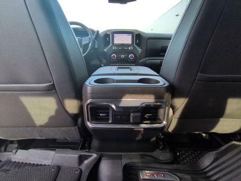 Used 2022 GMC Sierra 2500 AT4 w/ AT4 Preferred Package image 22