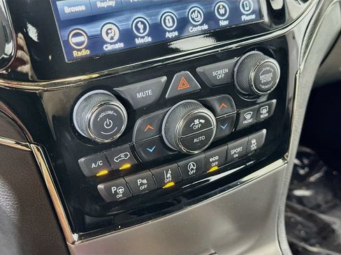 Used 2019 Jeep Grand Cherokee High Altitude RWD image 26