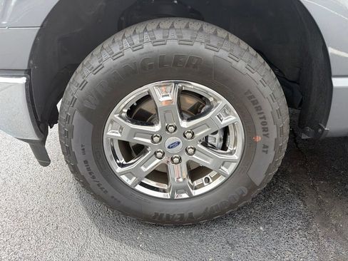 Used 2023 Ford F150 Lariat AWD/4WD image 10
