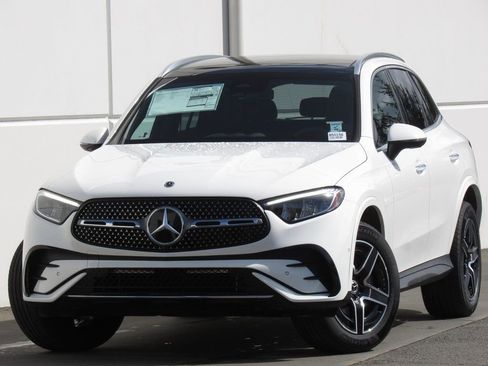 New 2025 Mercedes-Benz GLC 300 4MATIC image 1