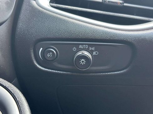 Used 2018 Chevrolet Malibu LS FWD image 30