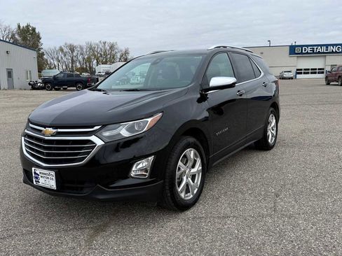 Used 2021 Chevrolet Equinox Premier image 1