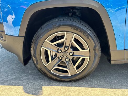 New 2026 Jeep Cherokee Laredo AWD/4WD image 10