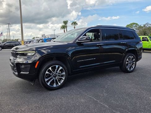 Used 2023 Jeep Grand Cherokee L Overland RWD image 3