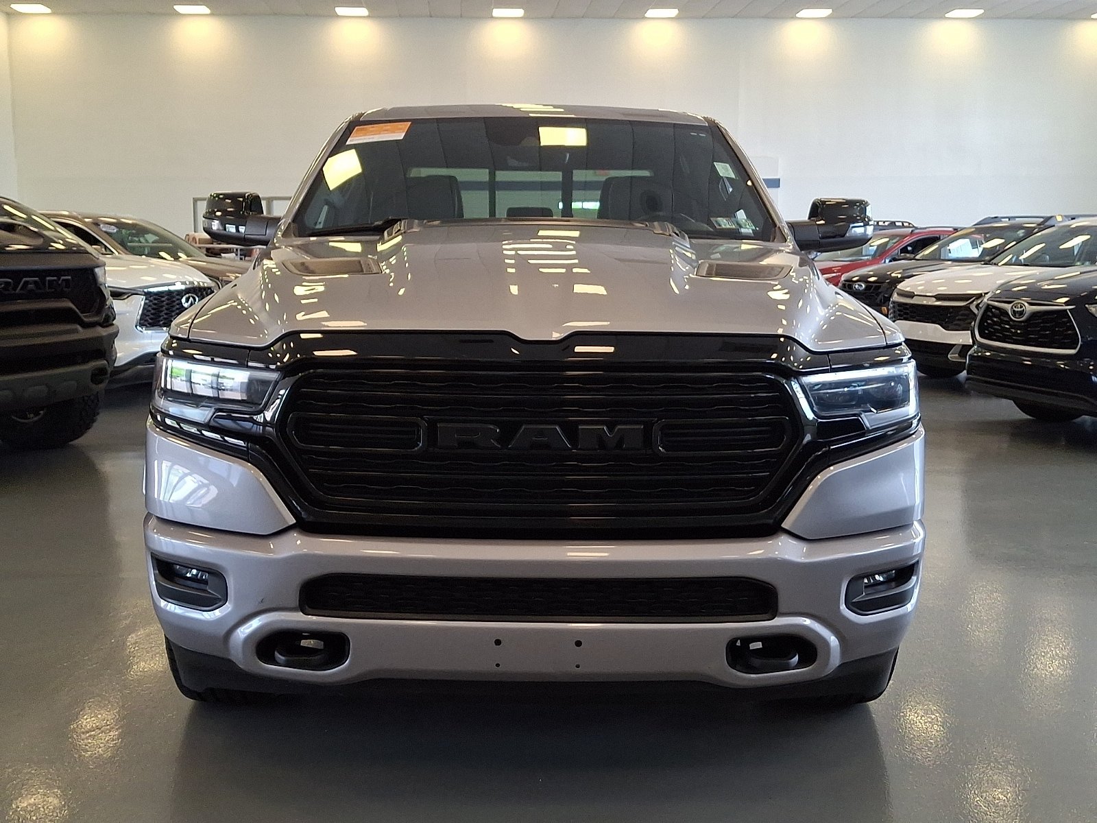 Used 2024 RAM 1500 Limited w/ Night Edition AWD/4WD image 2