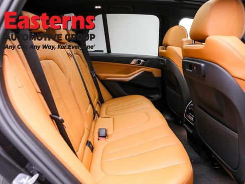 Used 2022 BMW X5 xDrive40i w/ Premium Package AWD/4WD image 28