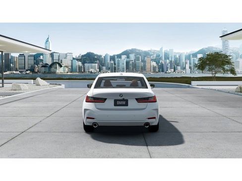 New 2025 BMW 330i Sedan w/ Premium Package image 5