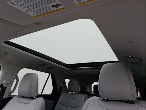 New 2026 Ford Explorer Active w/ Active Comfort Package image 18