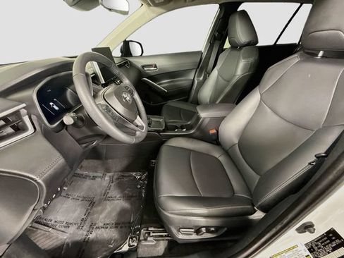 Certified 2026 Toyota Corolla Cross XLE w/ Convenience Package AWD/4WD image 21