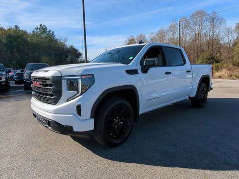 Used 2024 GMC Sierra 1500 Pro w/ Graphite Edition image 8