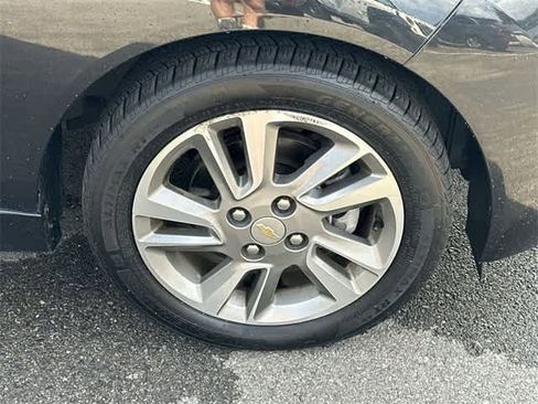 Used 2015 Chevrolet Spark LT image 5