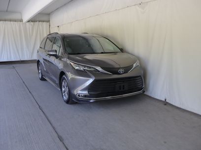 Used 2021 Toyota Sienna XLE w/ XLE Plus Package