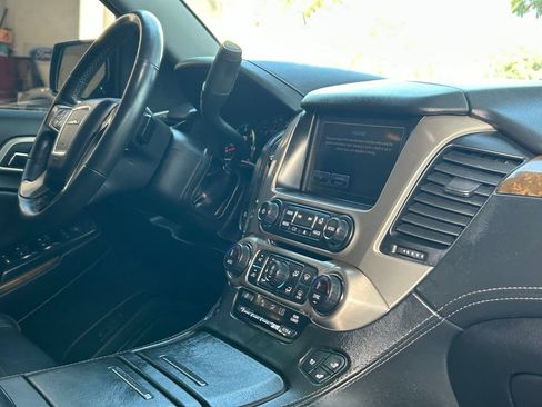 Used 2017 GMC Yukon Denali RWD image 23