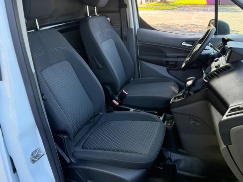 Used 2020 Ford Transit Connect XL FWD image 17