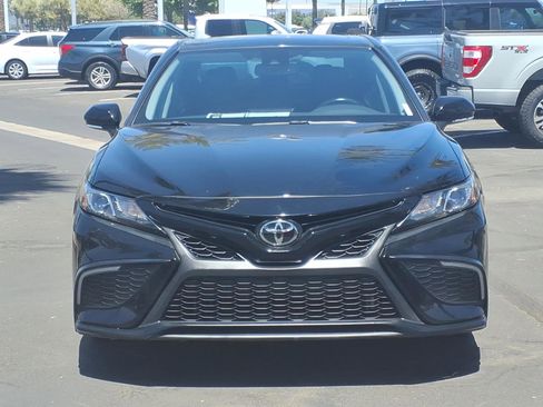 Used 2023 Toyota Camry SE w/ Convenience Package FWD image 2