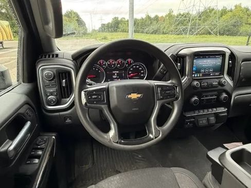 Used 2021 Chevrolet Silverado 2500 LT AWD/4WD image 17