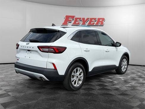 Used 2023 Ford Escape Active image 5