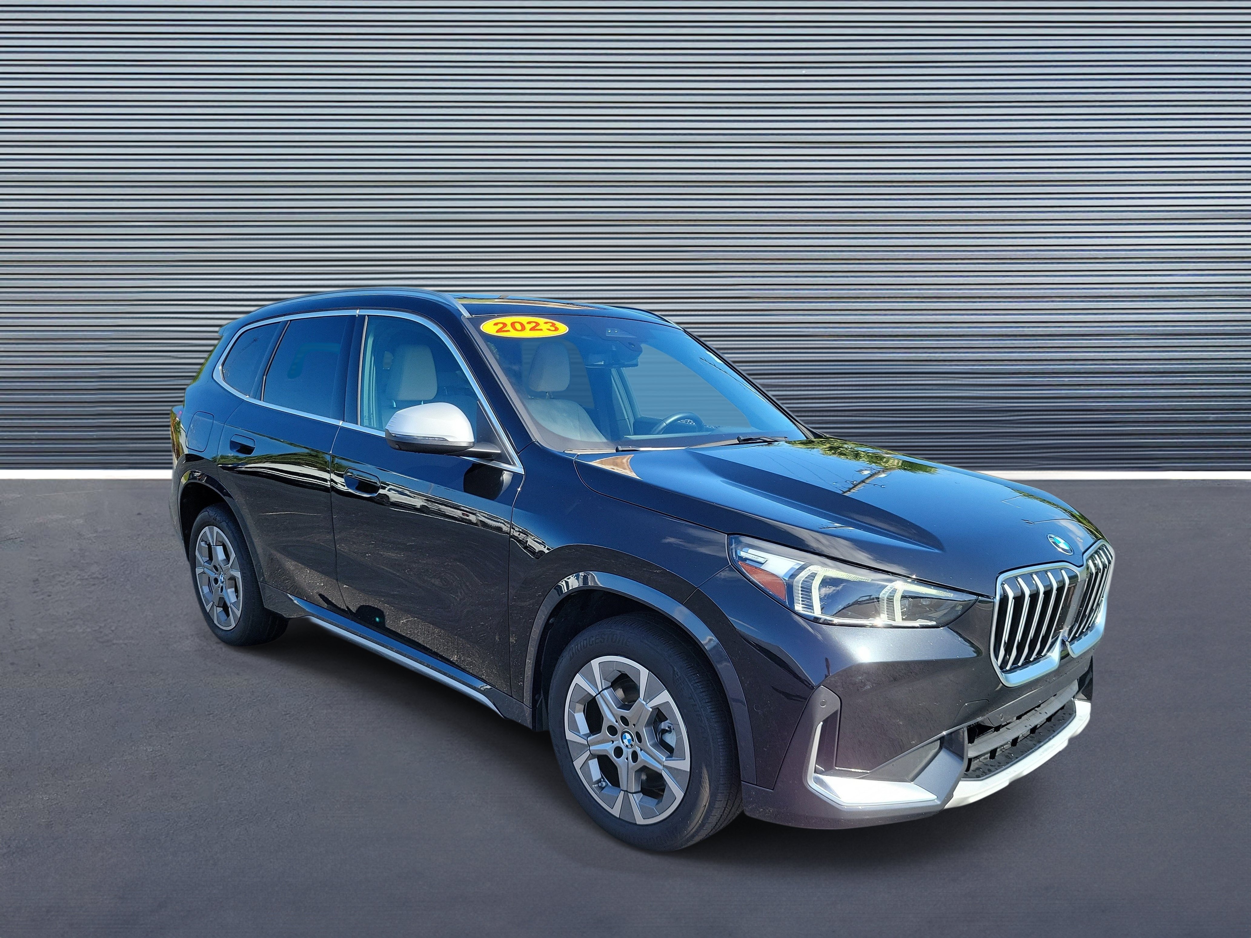 Used 2023 BMW X1 xDrive28i w/ Premium Package AWD/4WD image 2