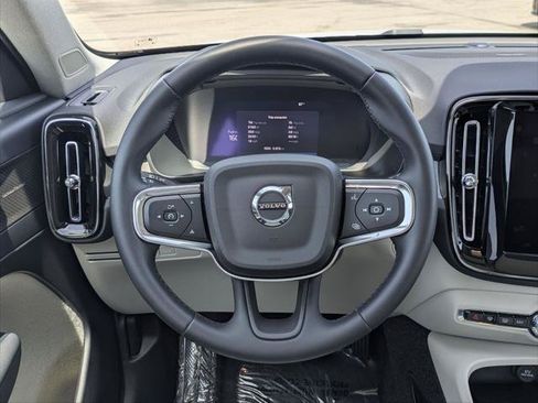Used 2026 Volvo XC40 B5 Ultra w/ Climate Package AWD/4WD image 11