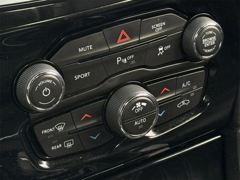 Used 2023 Chrysler 300 S image 18