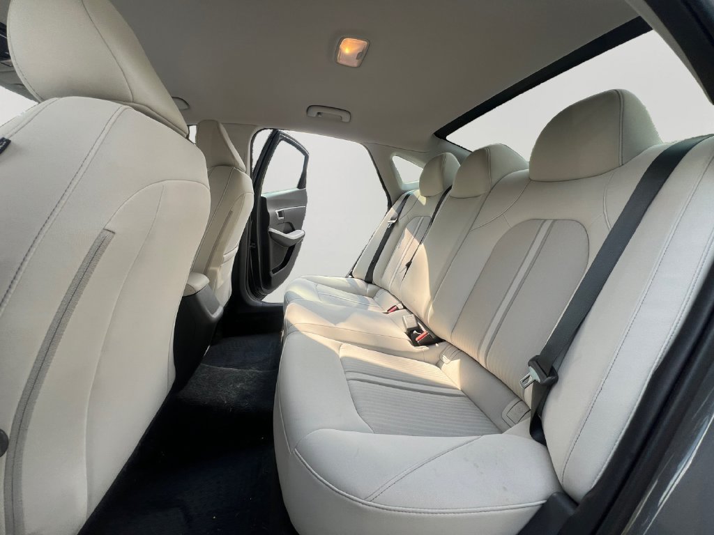 Used 2023 Hyundai Sonata SE FWD image 24