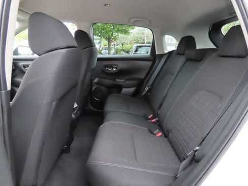 Used 2023 Honda HR-V LX image 13