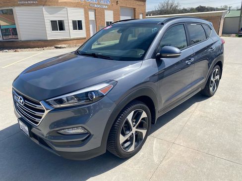 Used 2016 Hyundai Tucson Limited w/ Option Group 03 image 2