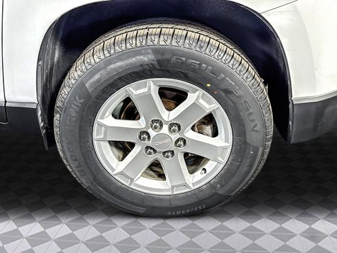 Used 2016 GMC Acadia SLE image 37